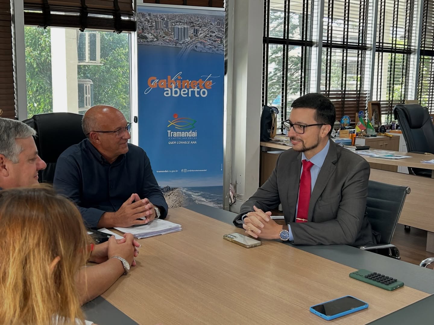 PREFEITURA DE TRAMANDAÍ RECEBE NOVO PROMOTOR DE JUSTIÇA