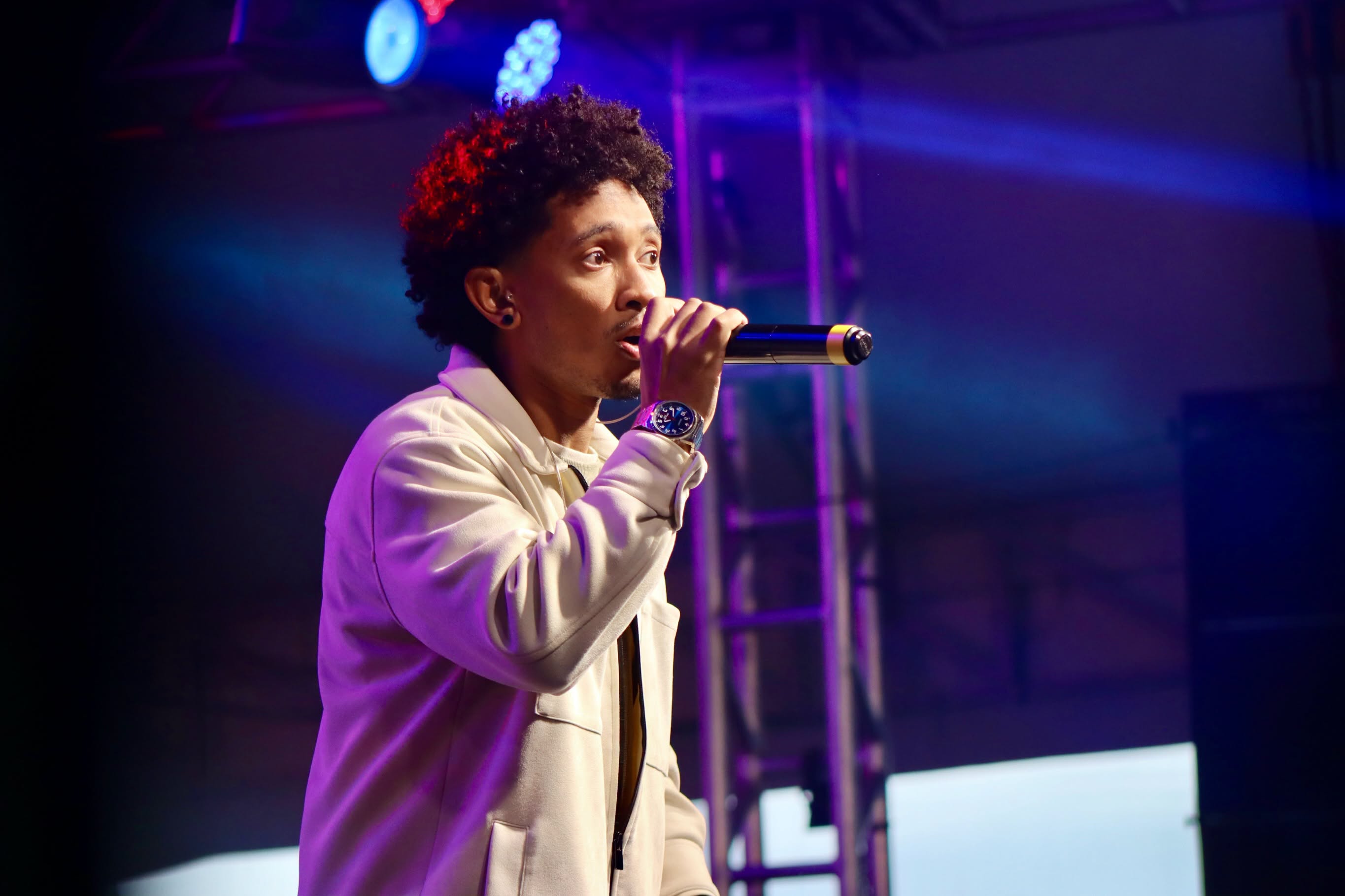 O domingo à tarde na 34ª Festa Nacional do Peixe foi embalado pelo melhor do pagode!