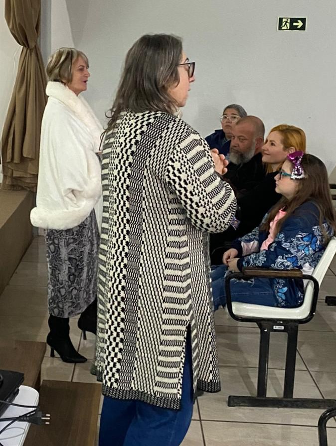 SMED REALIZA REUNIÃO COM PAIS NA EMEF GENERAL LUIZ DÊNTICE