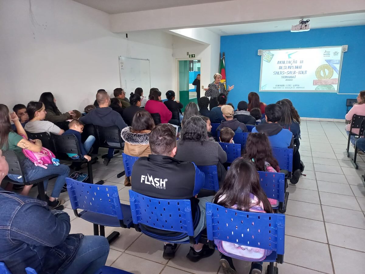 A SECRETARIA DE EDUCAÇÃO ESTÁ REALIZANDO, AO LONGO DO MÊS DE AGOSTO, UMA SÉRIE DE REUNIÕES COM PAIS E PROFESSORES DOS 2º, 5º E 9º ANOS PARA FALAR SOBRE A AVALIAÇÃO SAEB E OUTROS TEMAS ESSENCIAIS PARA 