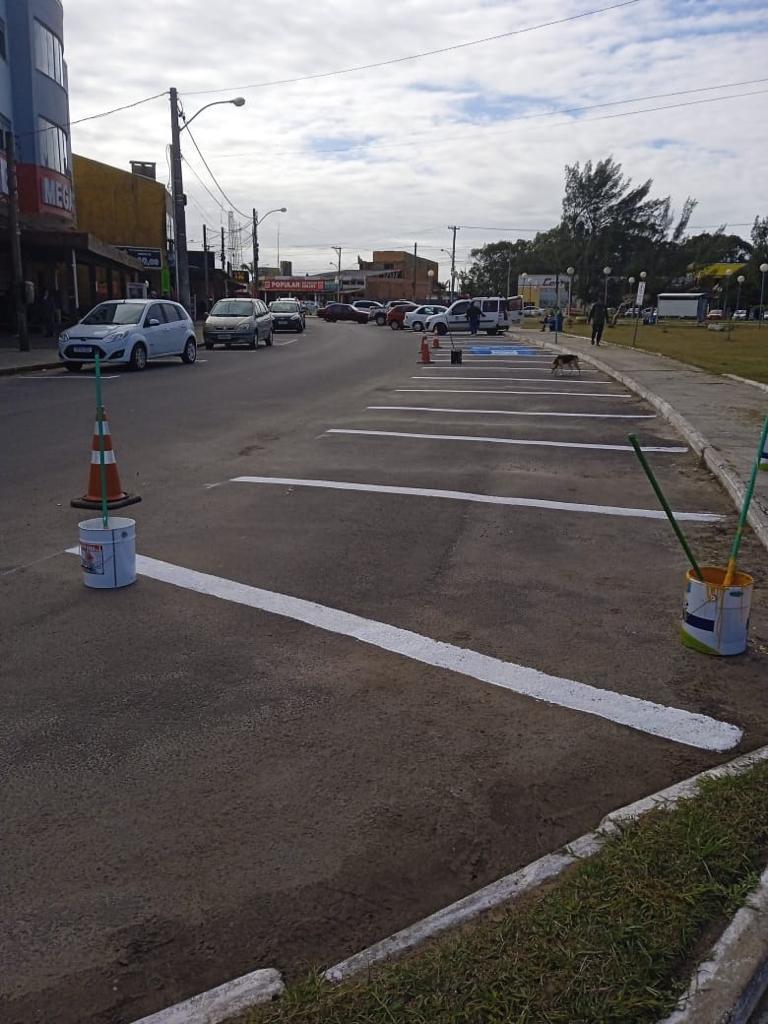 Prefeitura promove a revitalização da sinalização de trânsito em Nova Tramandaí.