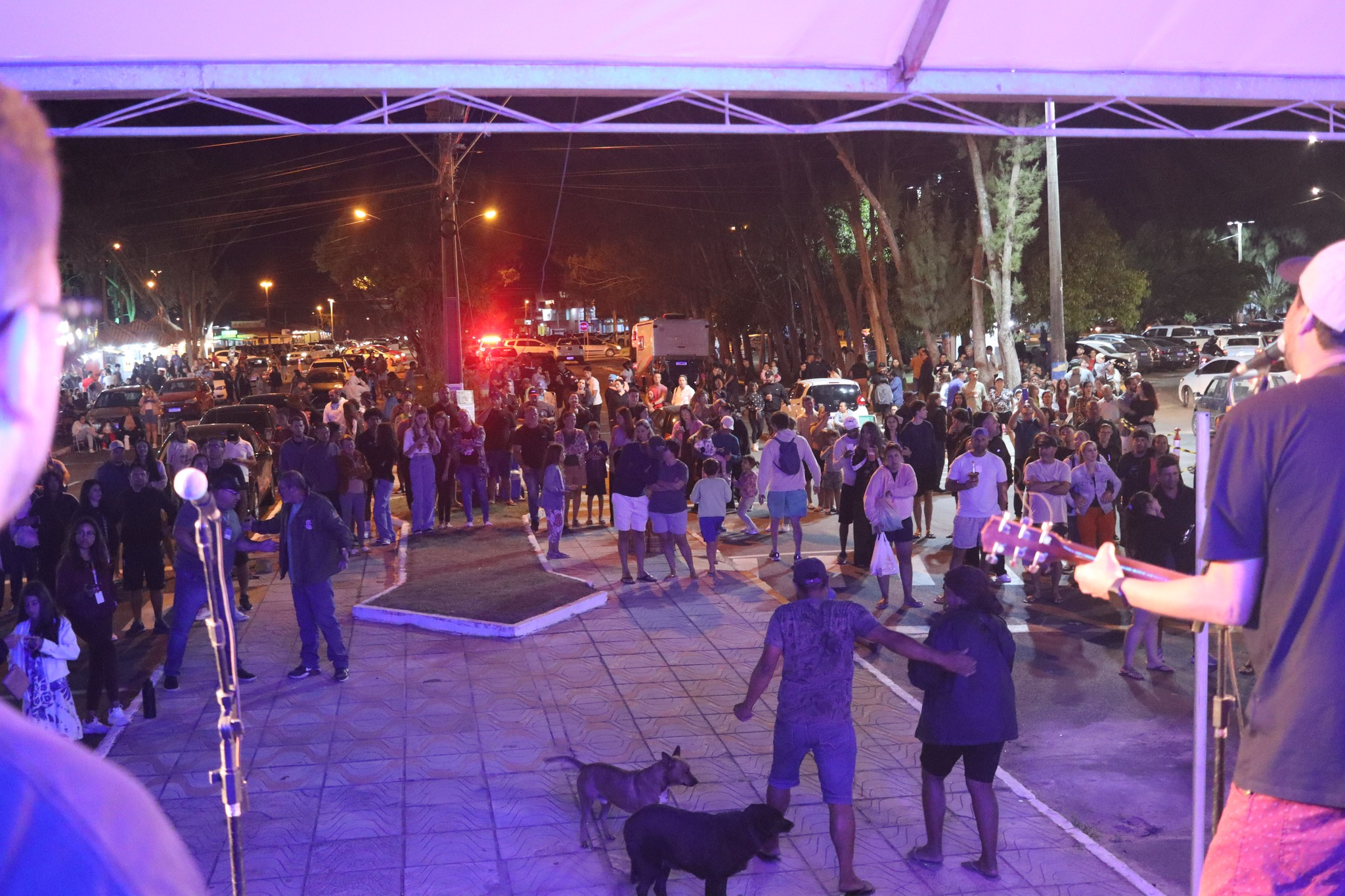OS SHOWS DE VERÃO TAMBÉM TOMARAM CONTA DE NOVA TRAMANDAÍ! 