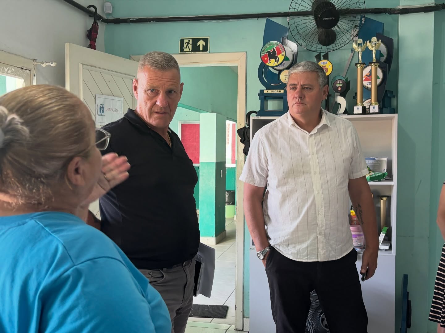 SEGURANÇA E CUIDADO COM NOSSOS ESTUDANTES SÃO PRIORIDADES! O VICE-PREFEITO CLAUDIOMIR ESTEVE REUNIDO COM O 2º SARGENTO SILVIO ALEXANDRE MACUGLIA, DO COMANDO RODOVIÁRIO, PARA TRATAR SOBRE O AUMENTO DE 