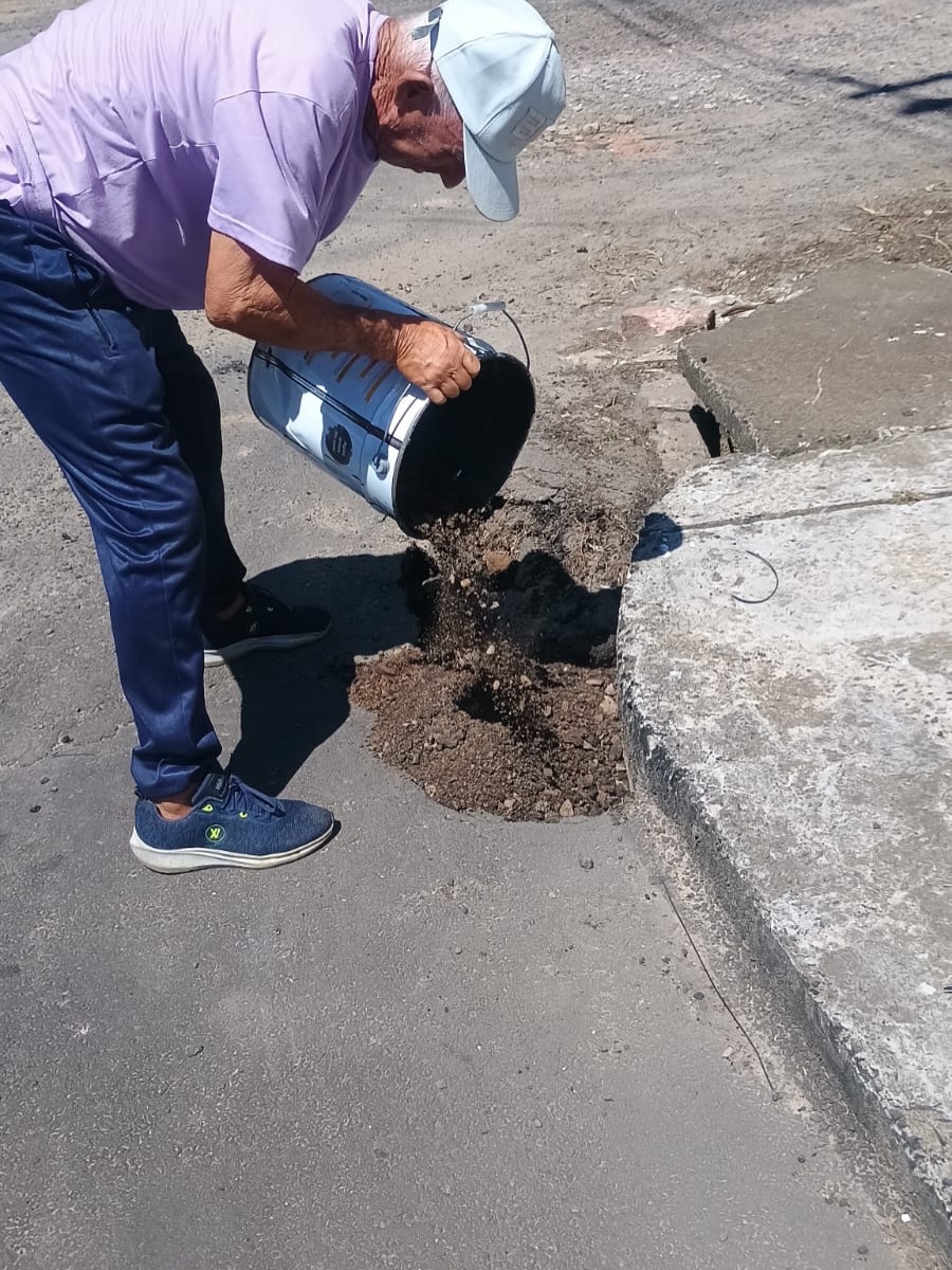 AÇÕES DA SECRETARIA DE OBRAS SEGUEM EM DIVERSOS PONTOS DA CIDADE