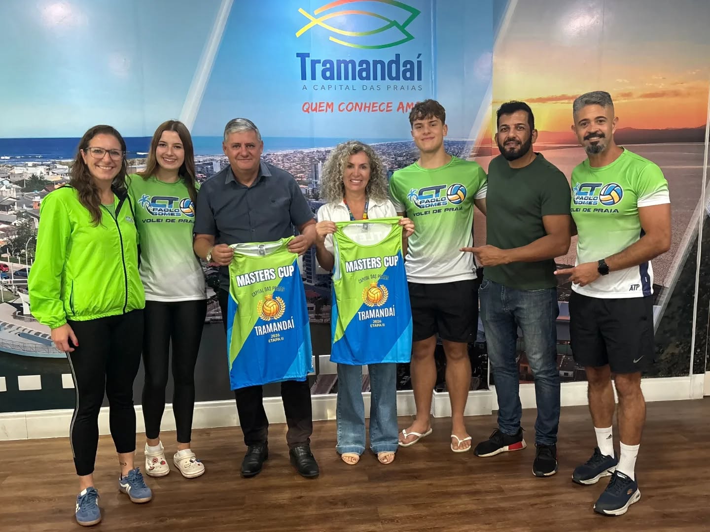 Na tarde desta quinta-feira (16/04), no Gabinete do Prefeito, o vice-prefeito Claudiomir recebeu representantes do CT Paolo Gomes, juntamente com o secretário de Esportes, Sid Souza.