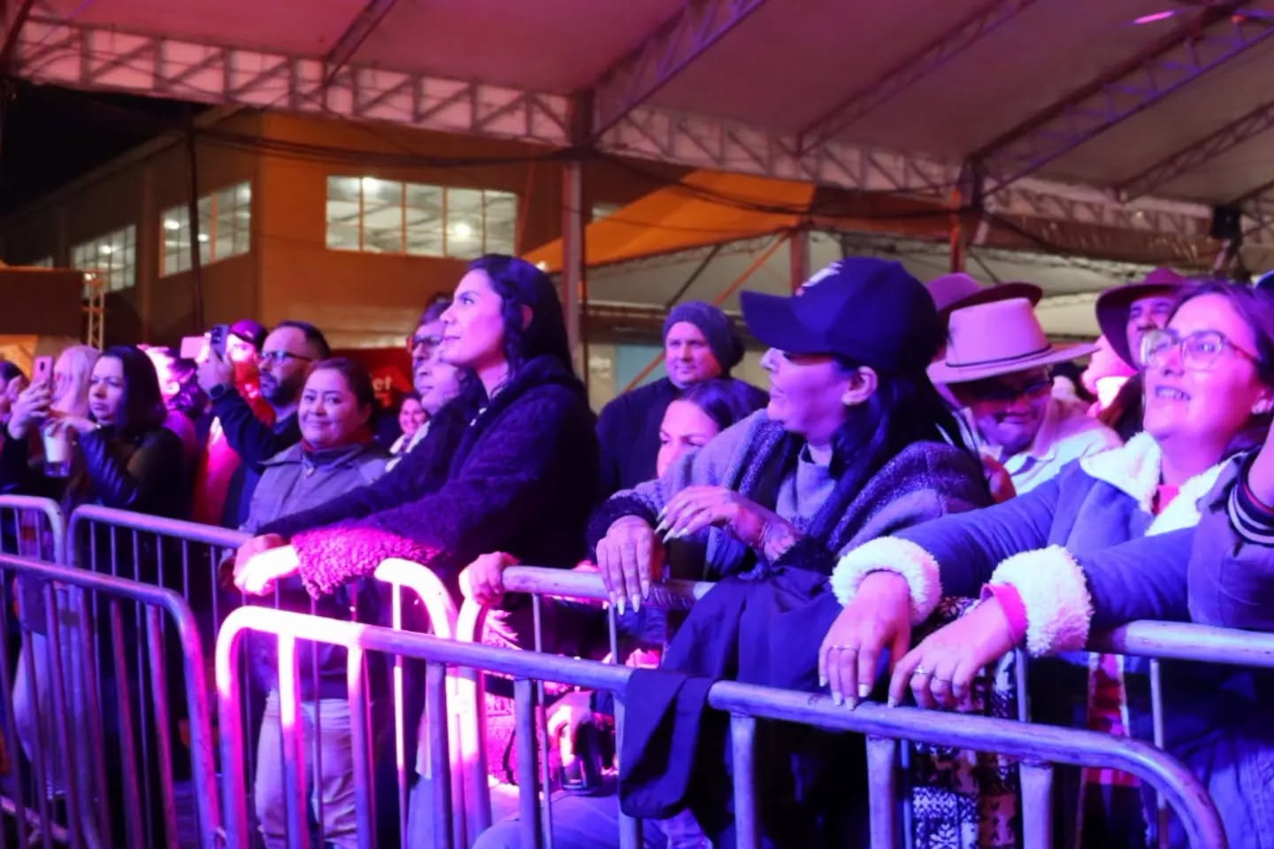 nem a chuva foi capaz de diminuir a energia da nossa festa!