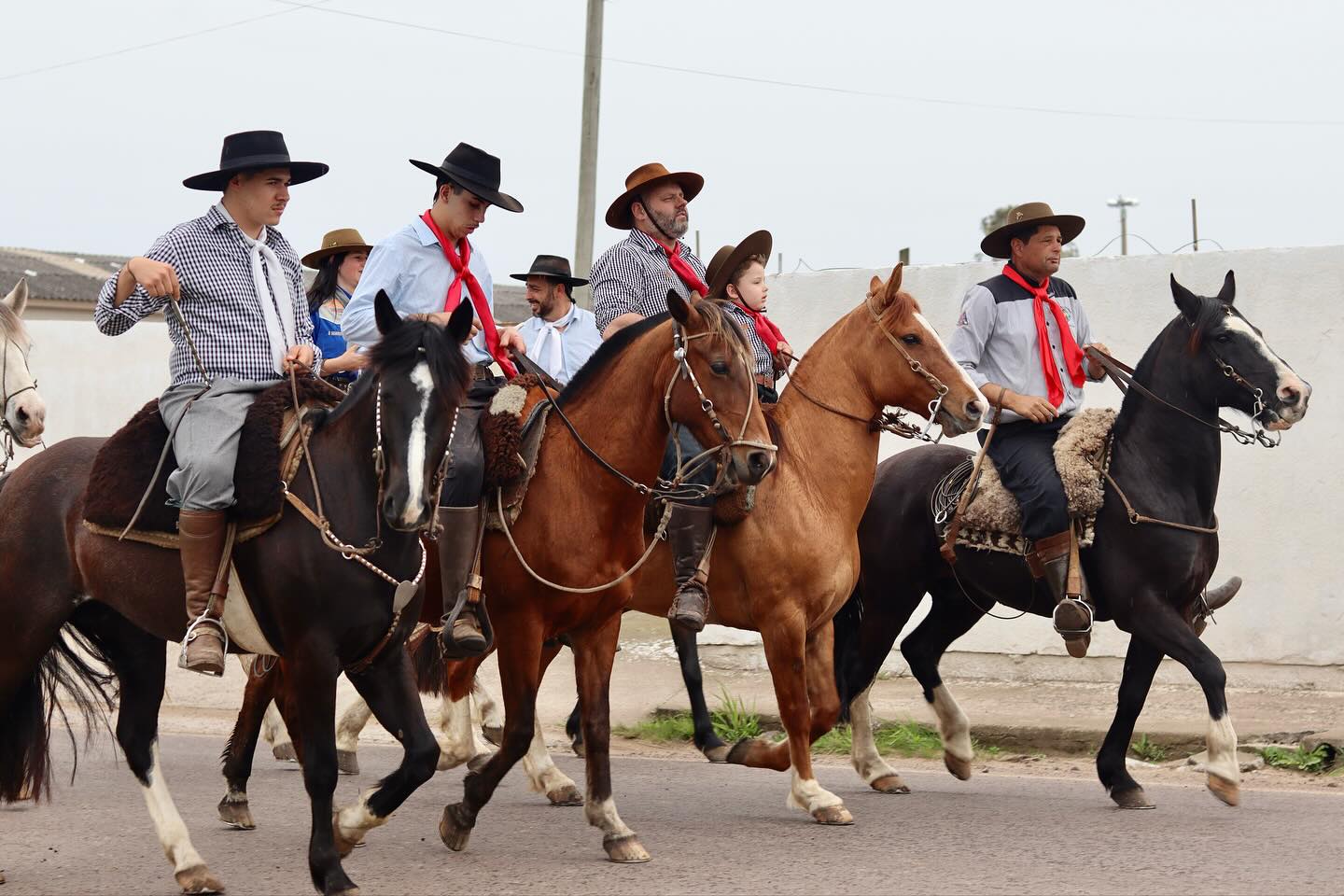 TRAMANDAÍ CELEBROU COM ORGULHO O 20 DE SETEMBRO!