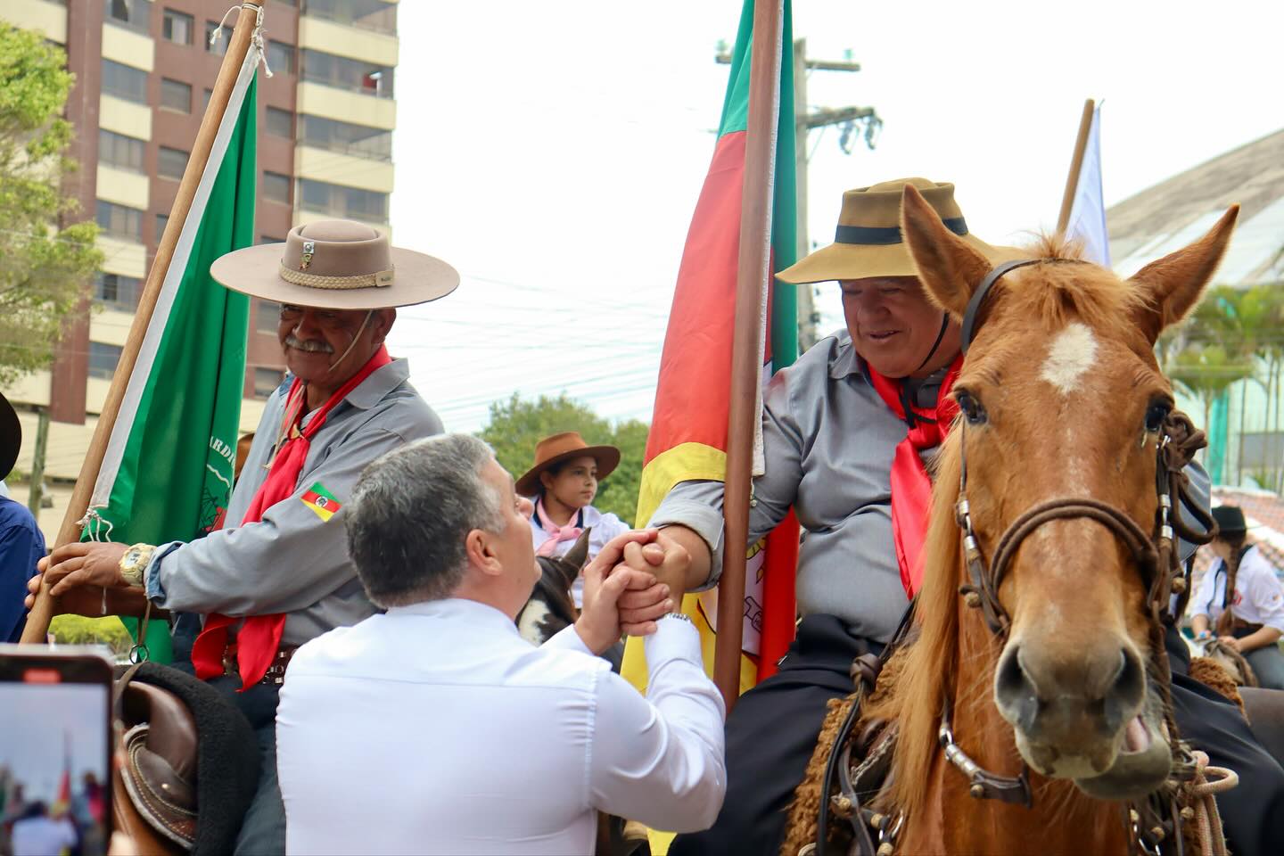 TRAMANDAÍ CELEBROU COM ORGULHO O 20 DE SETEMBRO!