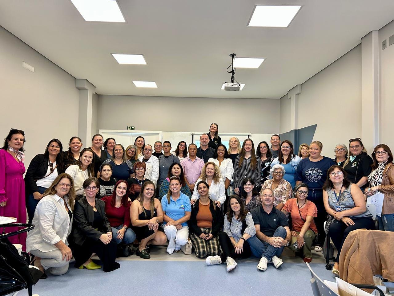 CONSELHOS MUNICIPAIS DE EDUCAÇÃO DA AMLINORTE SE REÚNEM PARA FORTALECER DIRETRIZES EDUCACIONAIS REGIONAIS