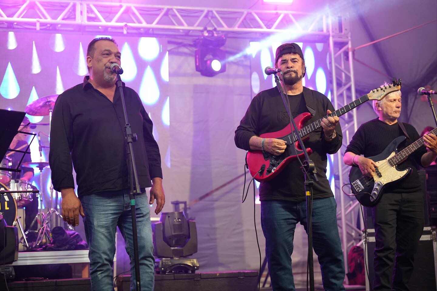 MAIS UM DIA DE FESTA E GRANDES ATRAÇÕES PELOS 60 ANOS DE TRAMANDAÍ!