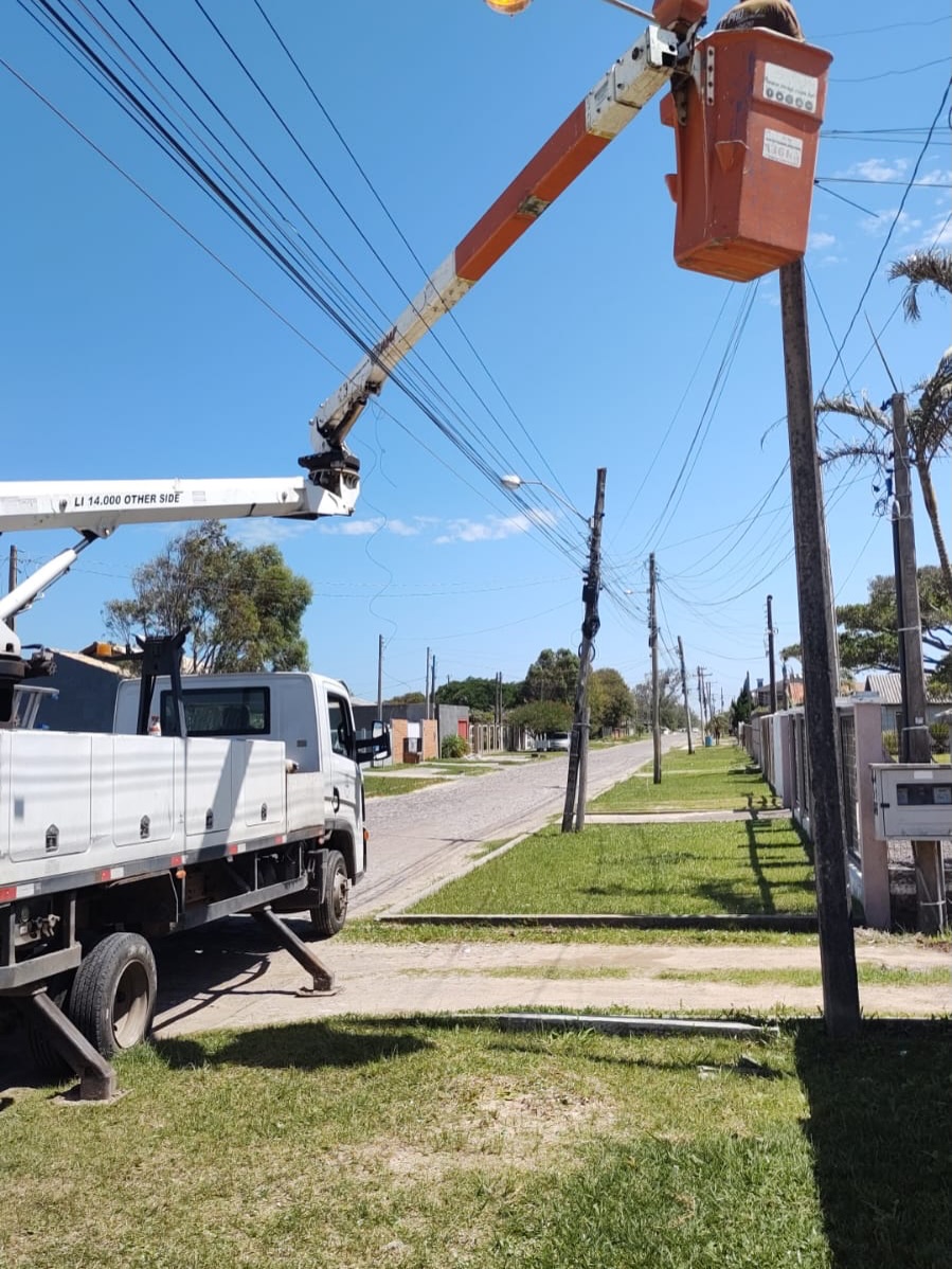 28 RUAS MAIS ILUMINADAS EM TRAMANDAÍ! TRABALHO QUE TRANSFORMA NOSSA CIDADE 