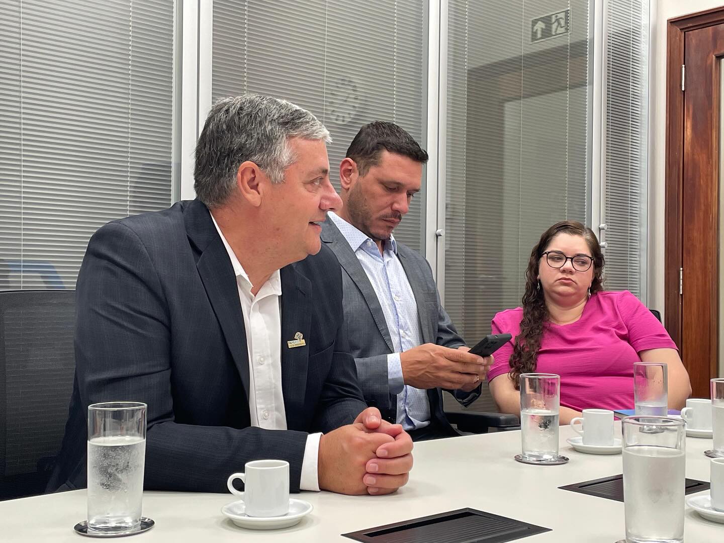 REUNIÃO PARA CAPTAÇÃO DE RECURSOS AO 4º ECO DOS FESTIVAIS