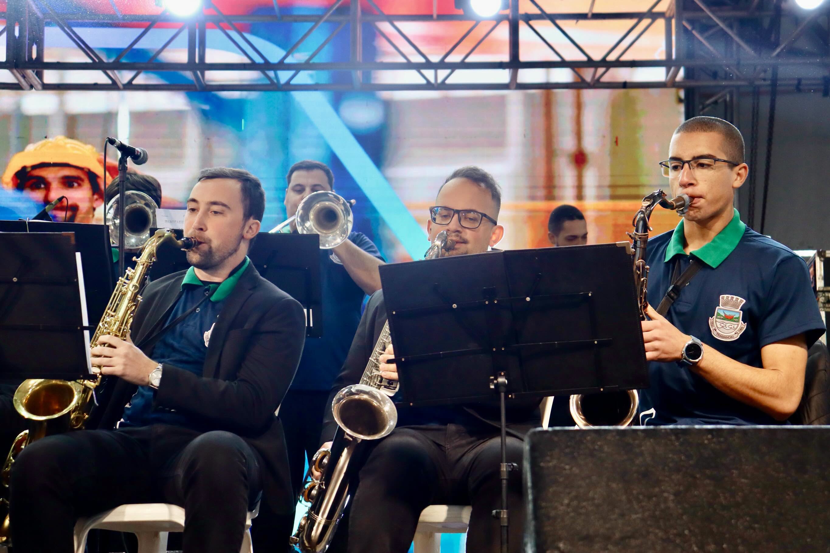 A Banda Municipal de Tramandaí abrilhantou a programação da 34ª Festa Nacional do Peixe com uma belíssima apresentação!