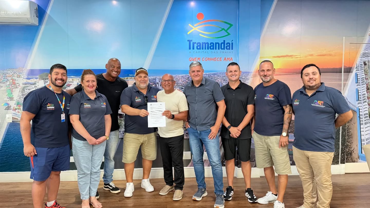 Nesta sexta-feira (27/03), o prefeito Juarezinho, acompanhado do vice-prefeito Claudiomir, recebeu representantes do deputado federal Danrlei de Deus Hinterholz para a entrega de uma emenda parlamentar no valor de R$ 100 mil.