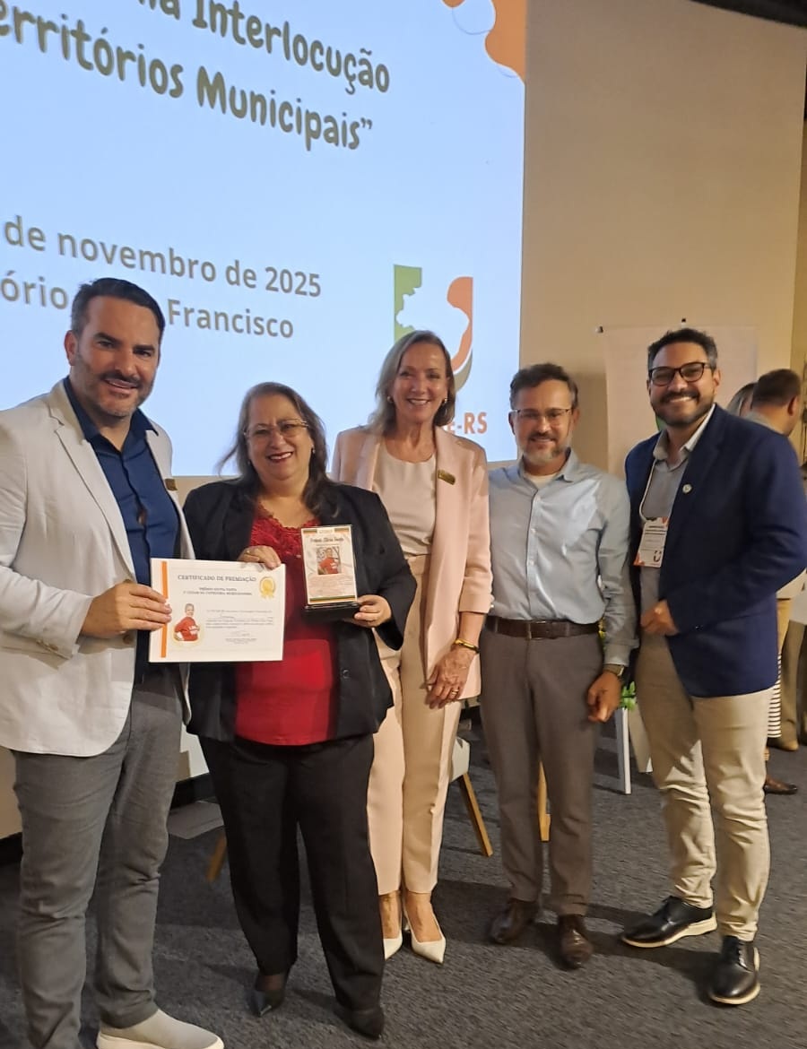 CME DE TRAMANDAÍ CONQUISTA 1º LUGAR NO PRÊMIO SILVIA FANFA