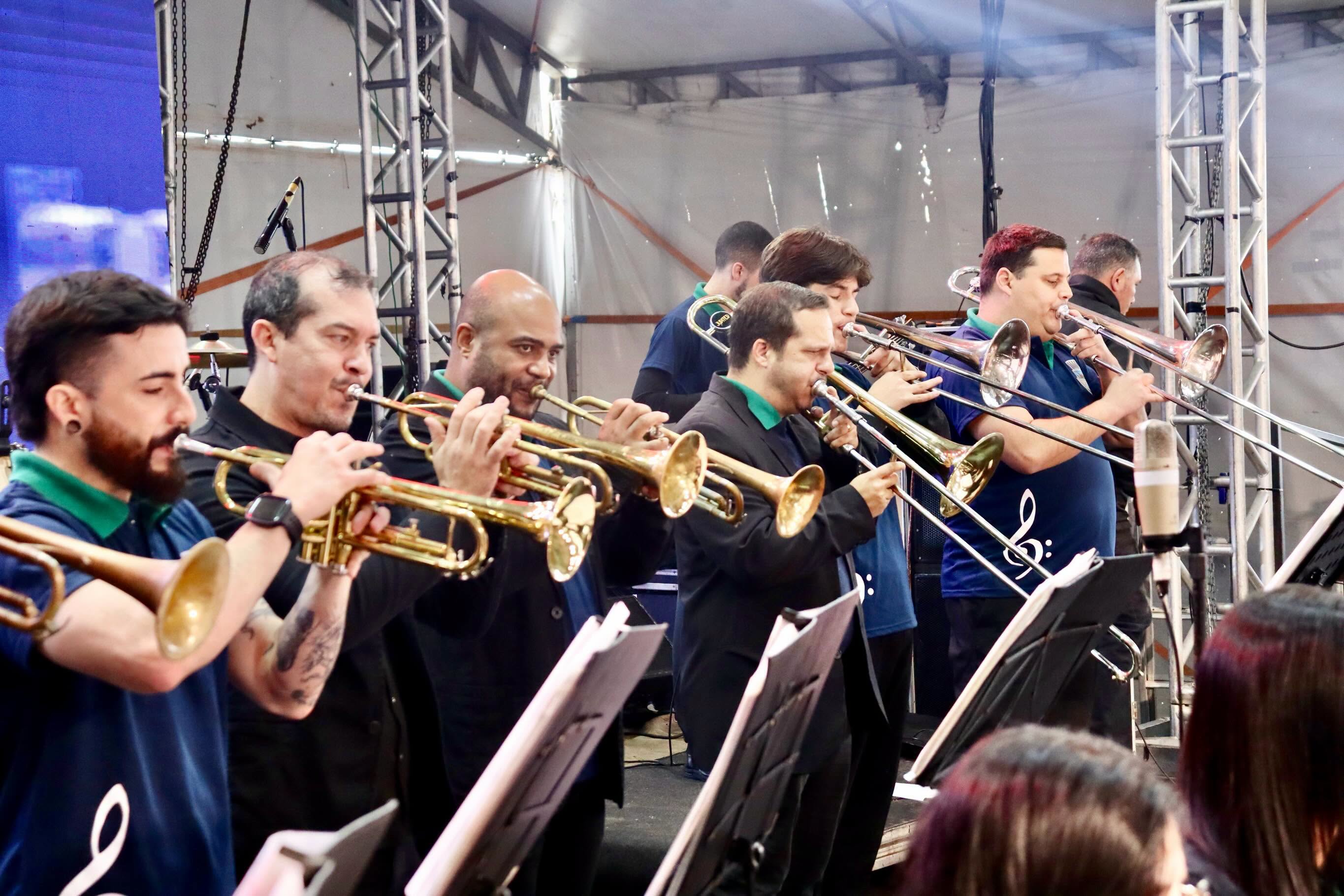 A Banda Municipal de Tramandaí abrilhantou a programação da 34ª Festa Nacional do Peixe com uma belíssima apresentação!