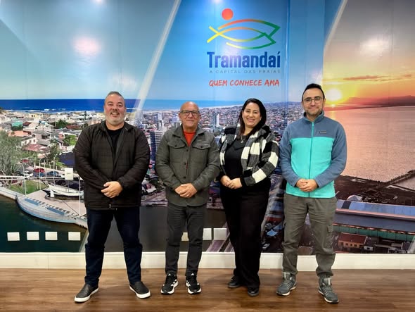 Na manhã desta quinta-feira (11/06), o prefeito municipal, Juarez Marques, esteve reunido com a equipe da Secretaria de Bem-Estar Animal para acompanhar o andamento dos serviços desenvolvidos pela pasta e discutir o planejamento de novos projetos e ações para o município.