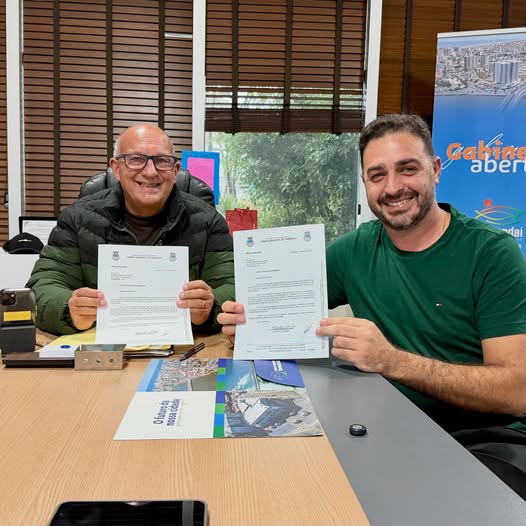 O Poder Legislativo Municipal realizou nesta terça-feira a devolução de R$ 600 mil aos cofres do Poder Executivo Municipal, provenientes da economia do duodécimo.