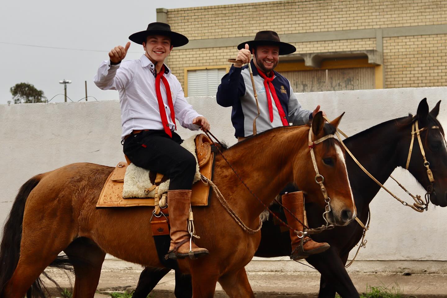 TRAMANDAÍ CELEBROU COM ORGULHO O 20 DE SETEMBRO!
