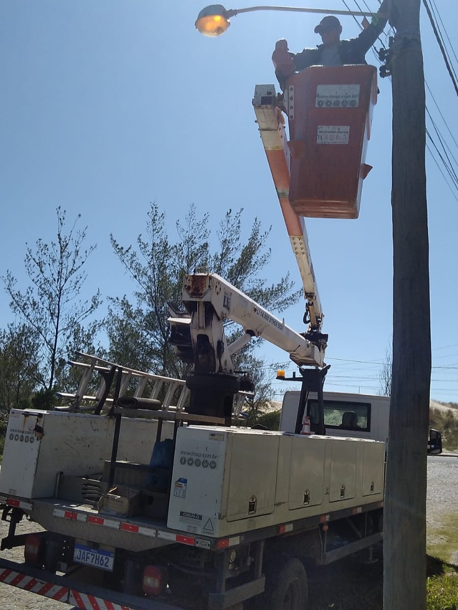 28 RUAS MAIS ILUMINADAS EM TRAMANDAÍ! TRABALHO QUE TRANSFORMA NOSSA CIDADE 
