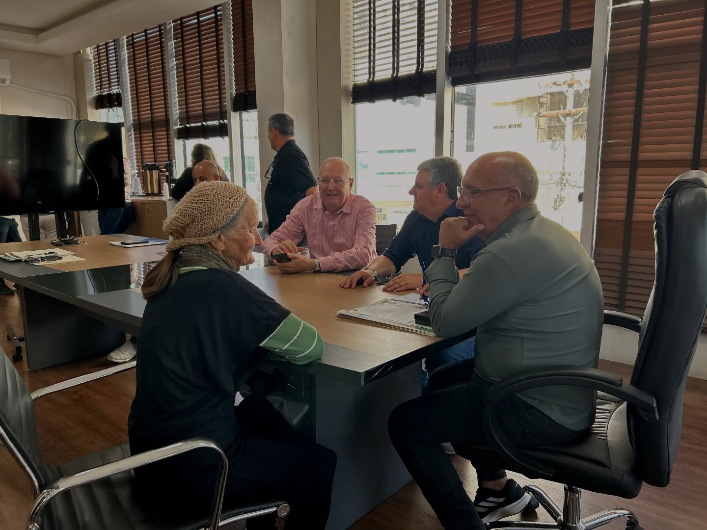 MAIS UMA TARDE DE GABINETE ABERTO POR AQUI! 