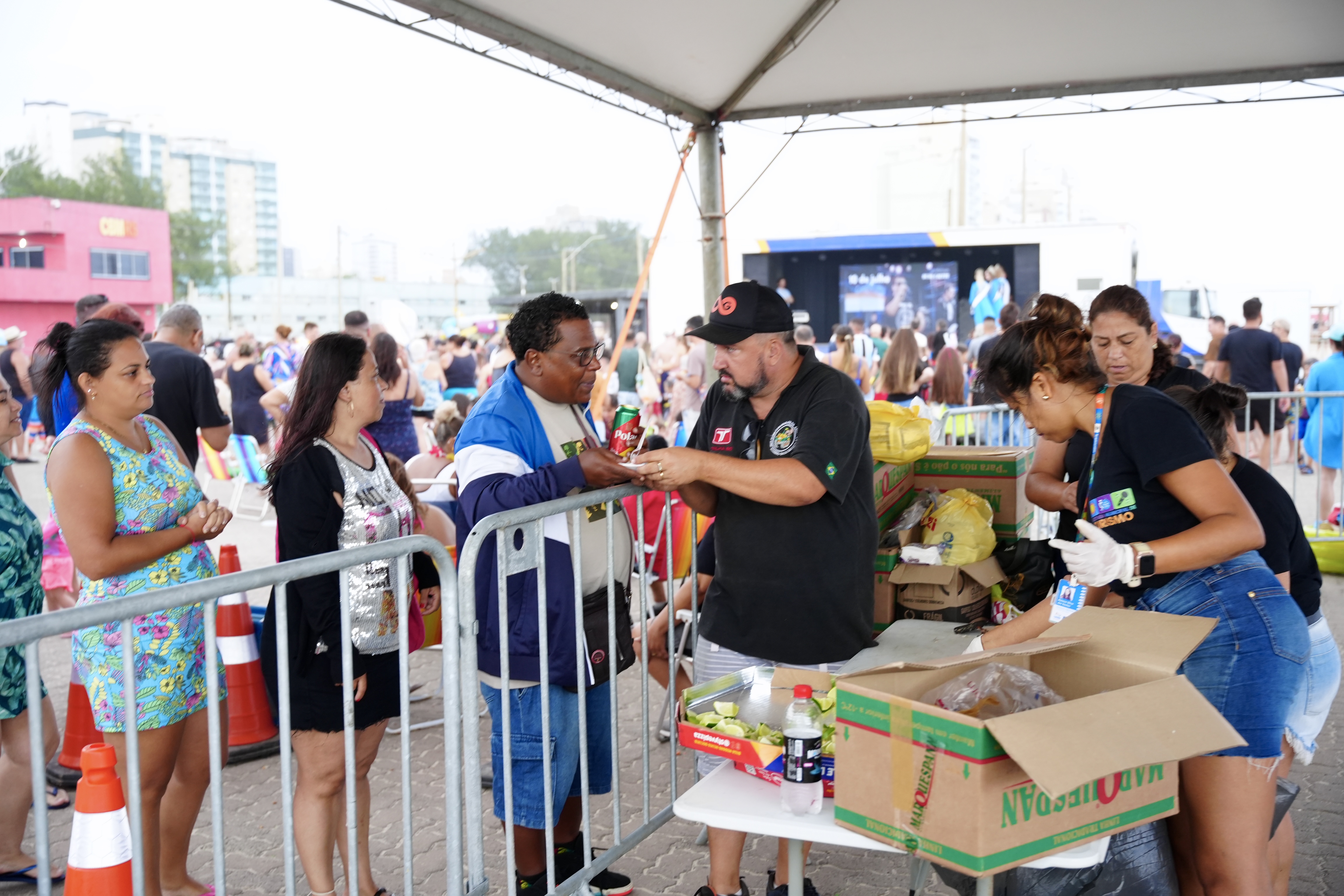 TRAMANDAÍ DIVULGA ATRAÇÕES DA 34ª FESTA NACIONAL DO PEIXE COM DEGUSTAÇÃO DA TRADICIONAL TAINHA ASSADA
