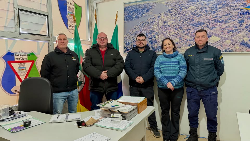 Por meio da Secretaria Municipal de Segurança, Transporte e Trânsito, Tramandaí foi contemplada pelo Programa RS Atento, do Governo do Estado do Rio Grande do Sul, com a implantação de 27 novas câmeras de monitoramento, sem qualquer custo para o município.