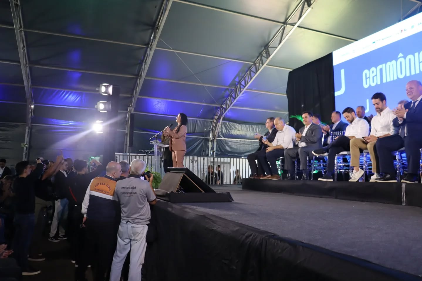 Prefeito Ique Vedovato assume a presidência da FAMURS