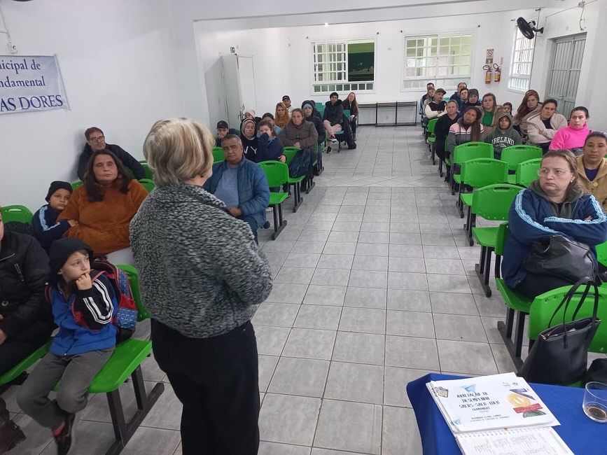 A SECRETARIA DE EDUCAÇÃO ESTÁ REALIZANDO, AO LONGO DO MÊS DE AGOSTO, UMA SÉRIE DE REUNIÕES COM PAIS E PROFESSORES DOS 2º, 5º E 9º ANOS PARA FALAR SOBRE A AVALIAÇÃO SAEB E OUTROS TEMAS ESSENCIAIS PARA 