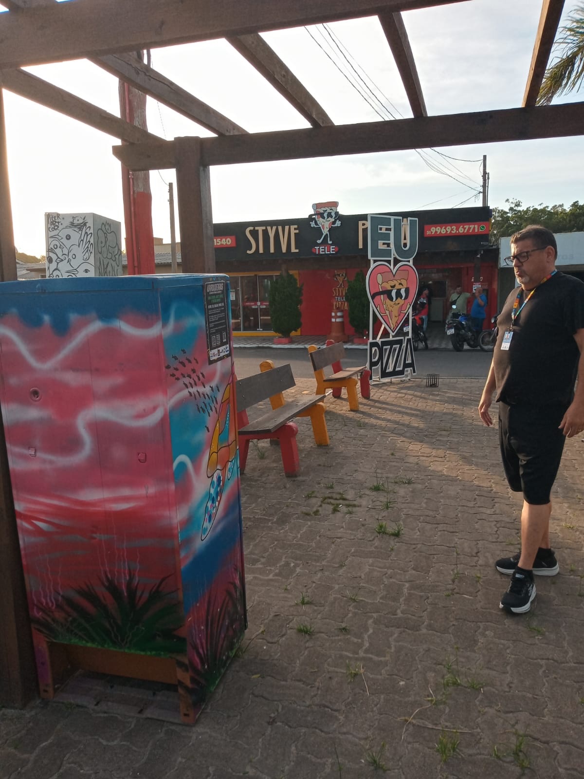 AS LIVRADEIRAS JÁ FAZEM PARTE DO CENÁRIO URBANO DE TRAMANDAÍ! 