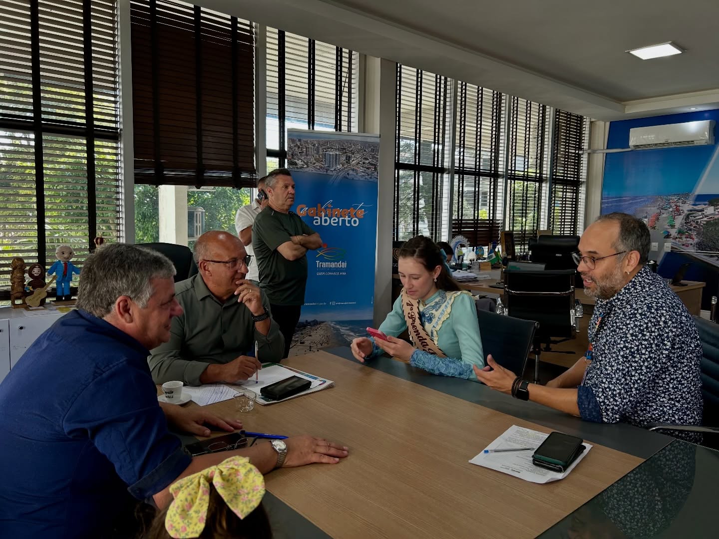 MAIS UMA TARDE DE GABINETE ABERTO POR AQUI! 