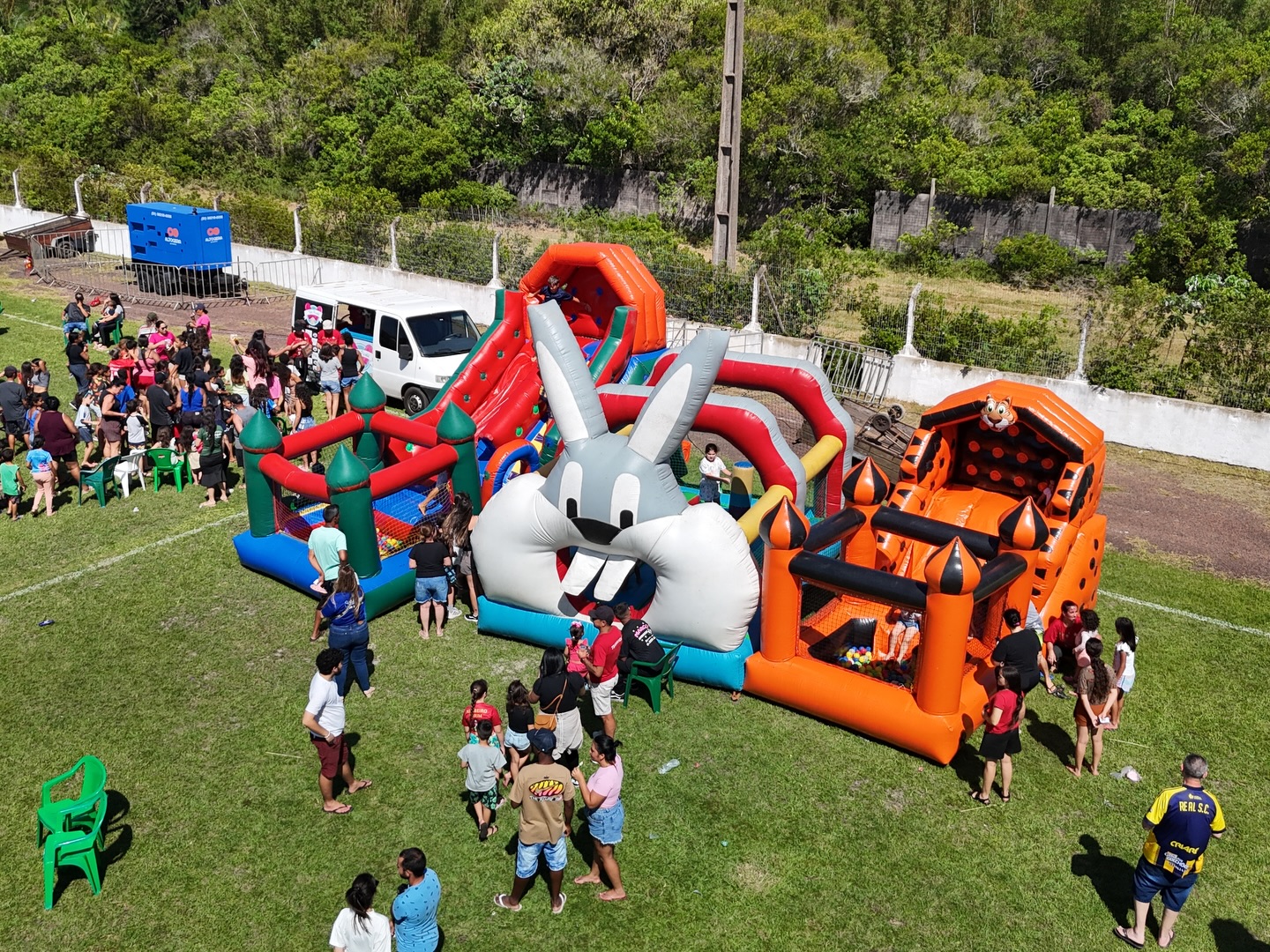 NATAL SOLIDÁRIO DE TRAMANDAÍ ENCANTOU MILHARES DE CRIANÇAS 