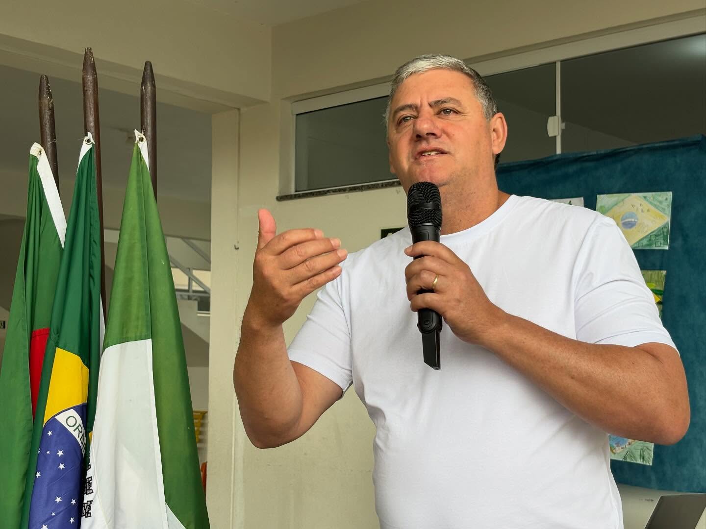 CELEBRAÇÃO AO DIA DA BANDEIRA NA EMEF CÂNDIDO OSÓRIO DA ROSA