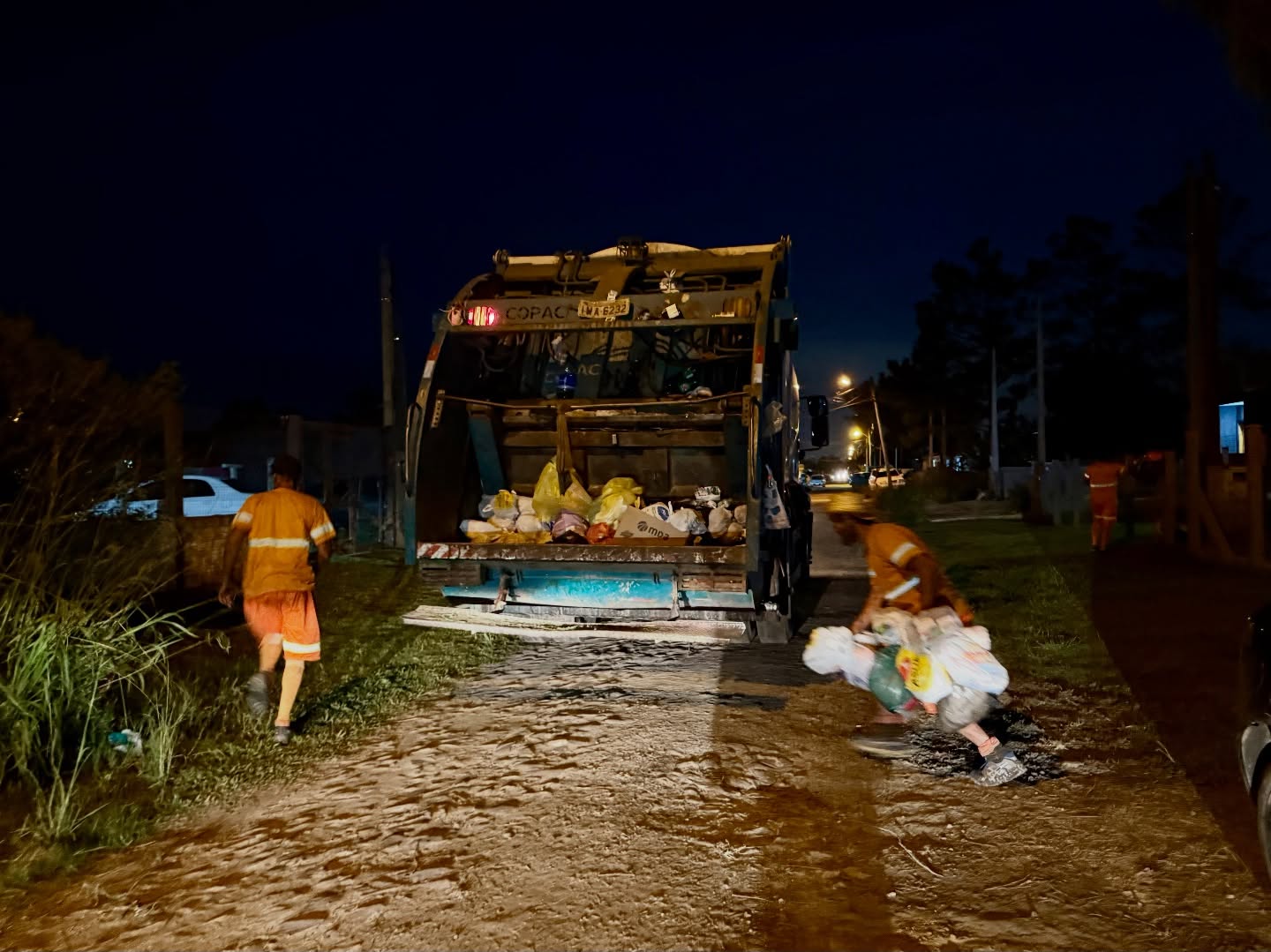 TRAMANDAÍ INICIA COLETA NOTURNA DE RESÍDUOS DURANTE A ALTA TEMPORADA DE VERÃO
