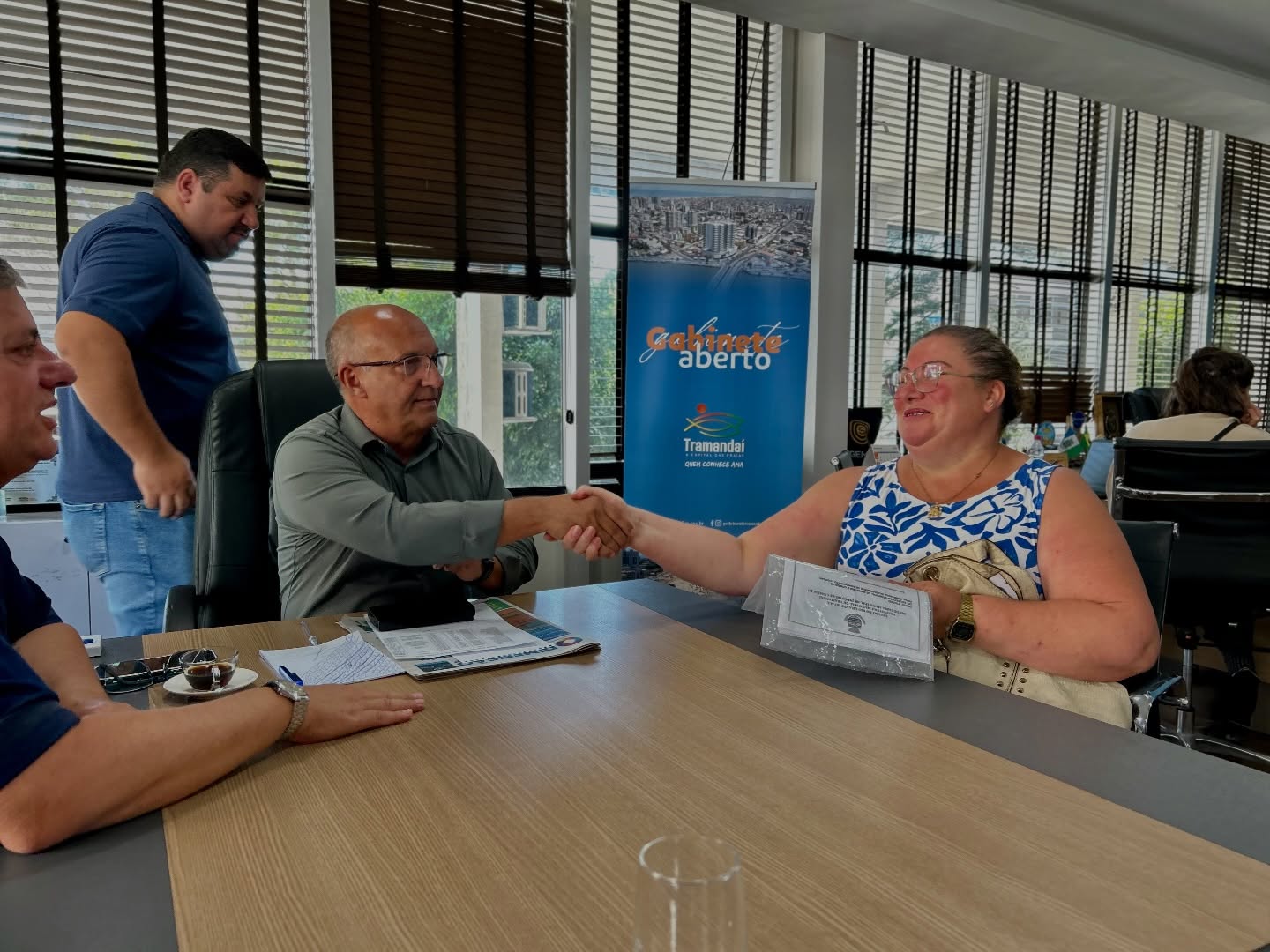 MAIS UMA TARDE DE GABINETE ABERTO POR AQUI! 