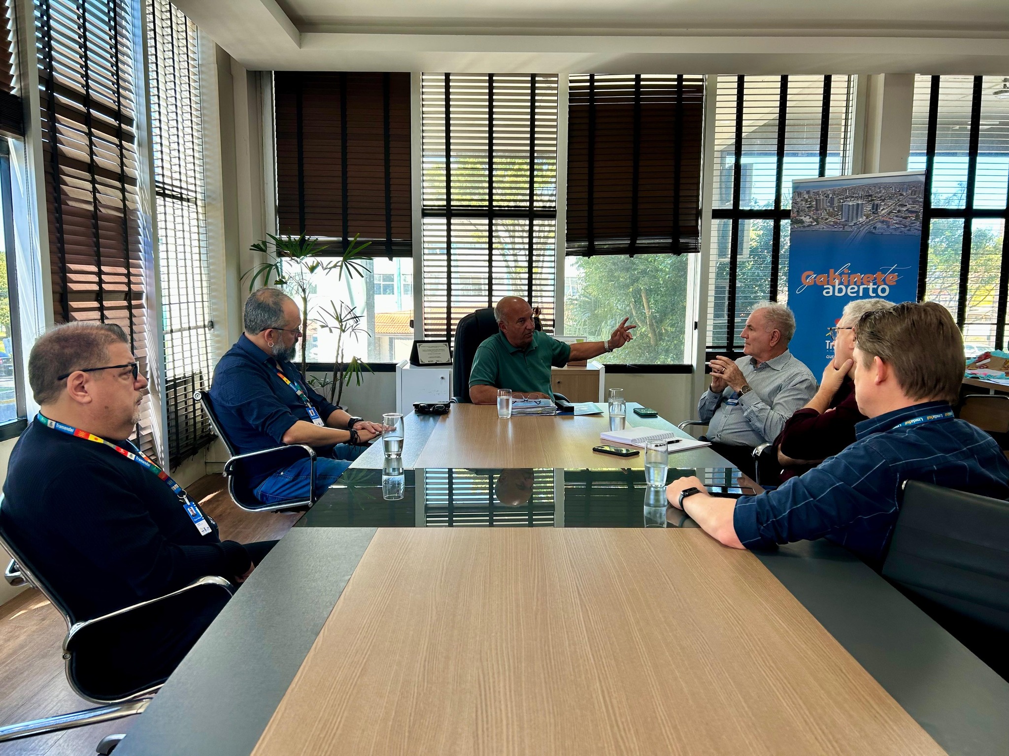 PREFEITURA DE TRAMANDAÍ RECEBE REPRESENTANTES DA REDE MACROMIX PARA TRATAR DE FUTURAS PARCERIAS