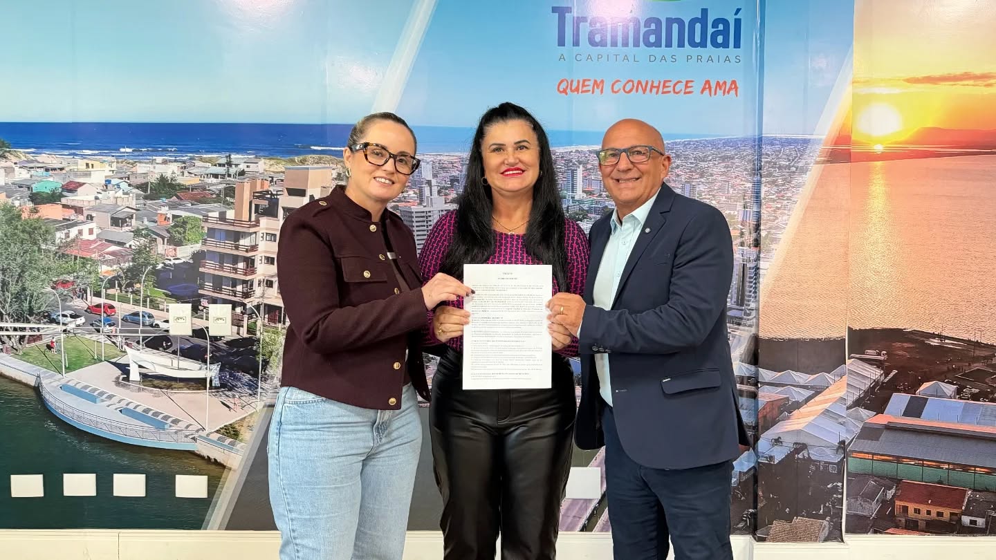 O Governo Municipal realiza a assinatura do Termo de Adesão ao Programa Estadual de Proteção e Promoção dos Direitos das Mulheres.