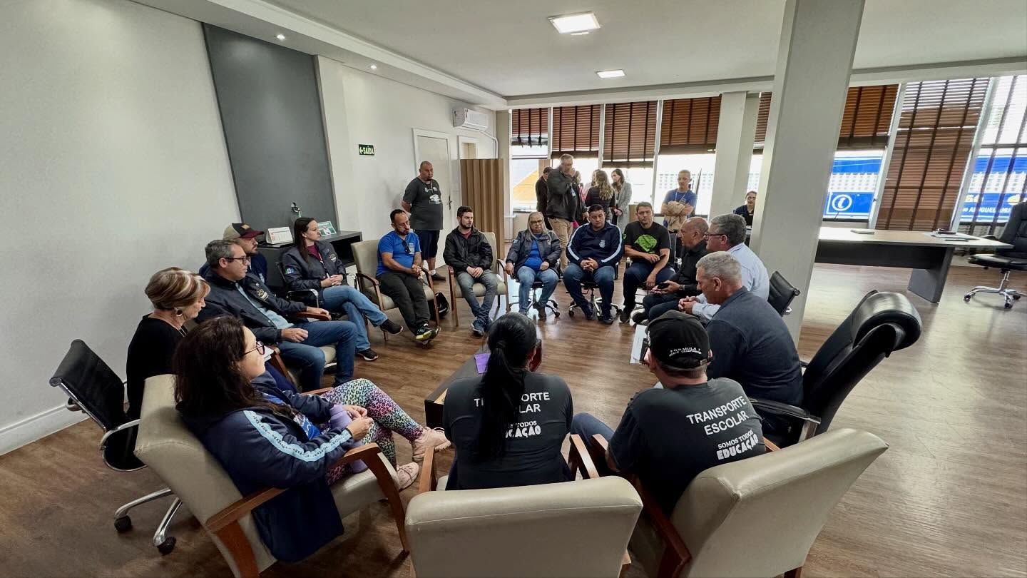 MAIS UM DIA DE GABINETE ABERTO NO GABINETE DO PREFEITO!
