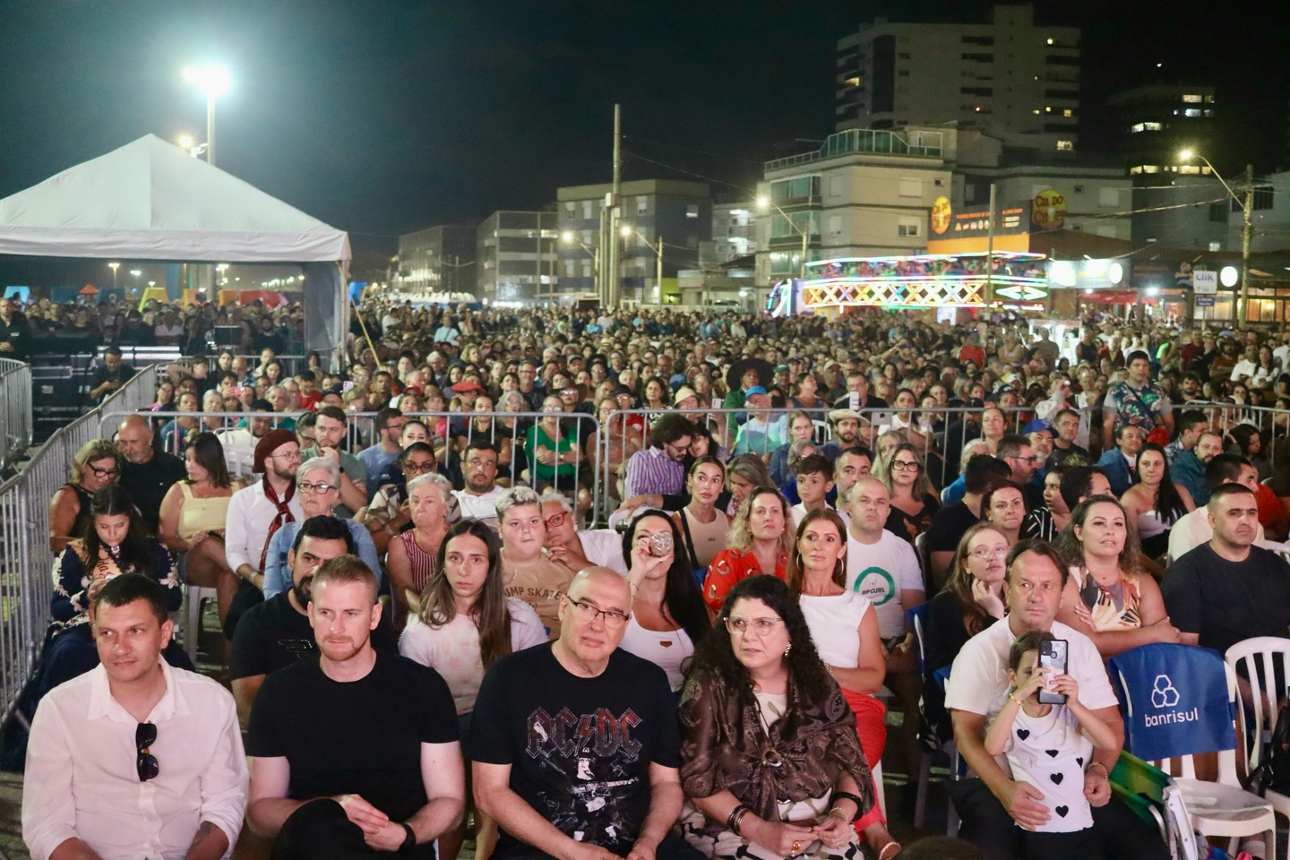 BEIRA-MAR DE TRAMANDAÍ FOI PALCO DE UM GRANDE ESPETÁCULO CULTURAL