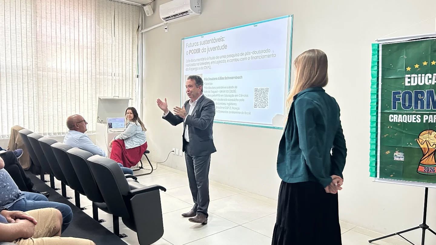 PROGRAMA TRANSFORMAR LEVA EDUCAÇÃO AMBIENTAL ÀS ESCOLAS DE TRAMANDAÍ