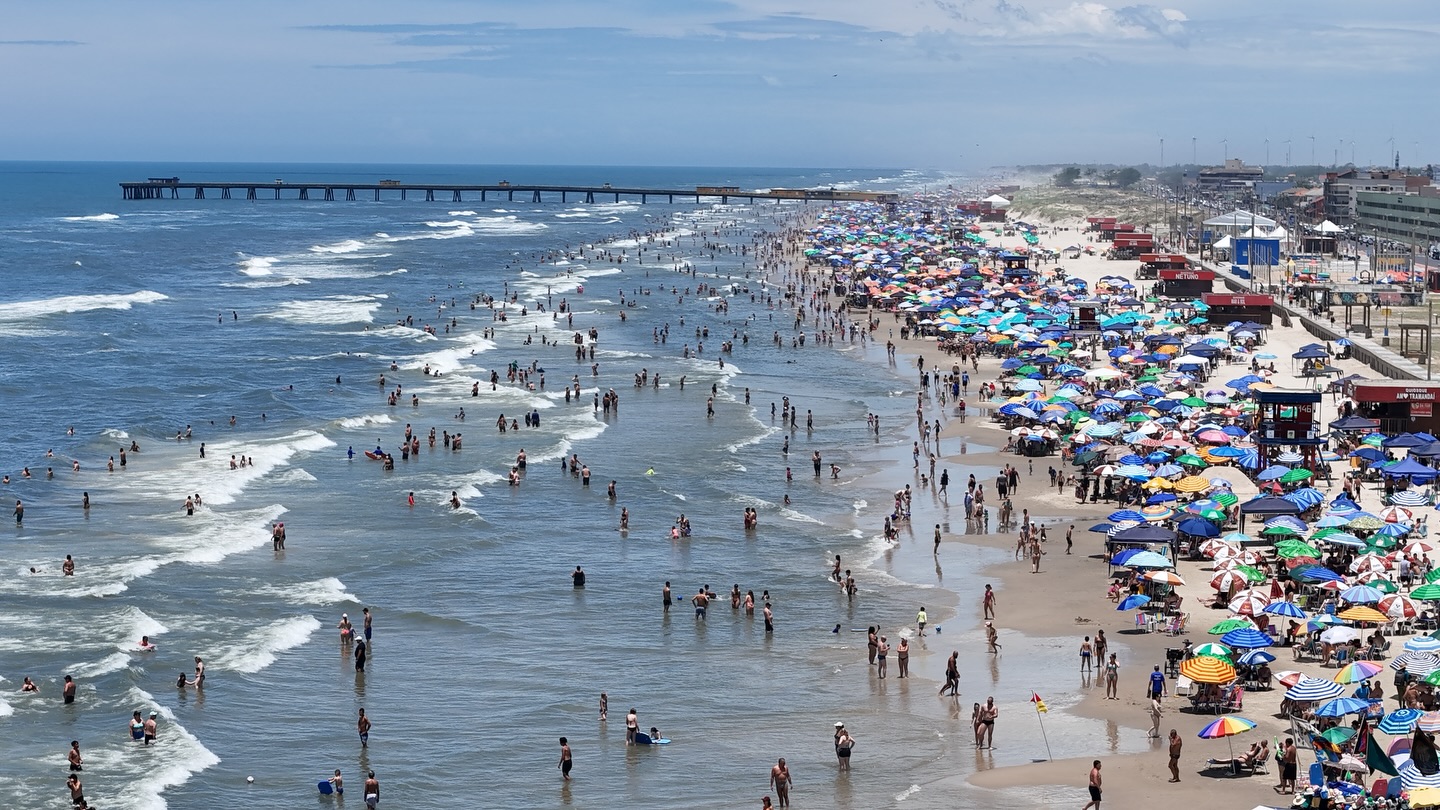 SÁBADO DE VERÃO EM TRAMANDAÍ 
