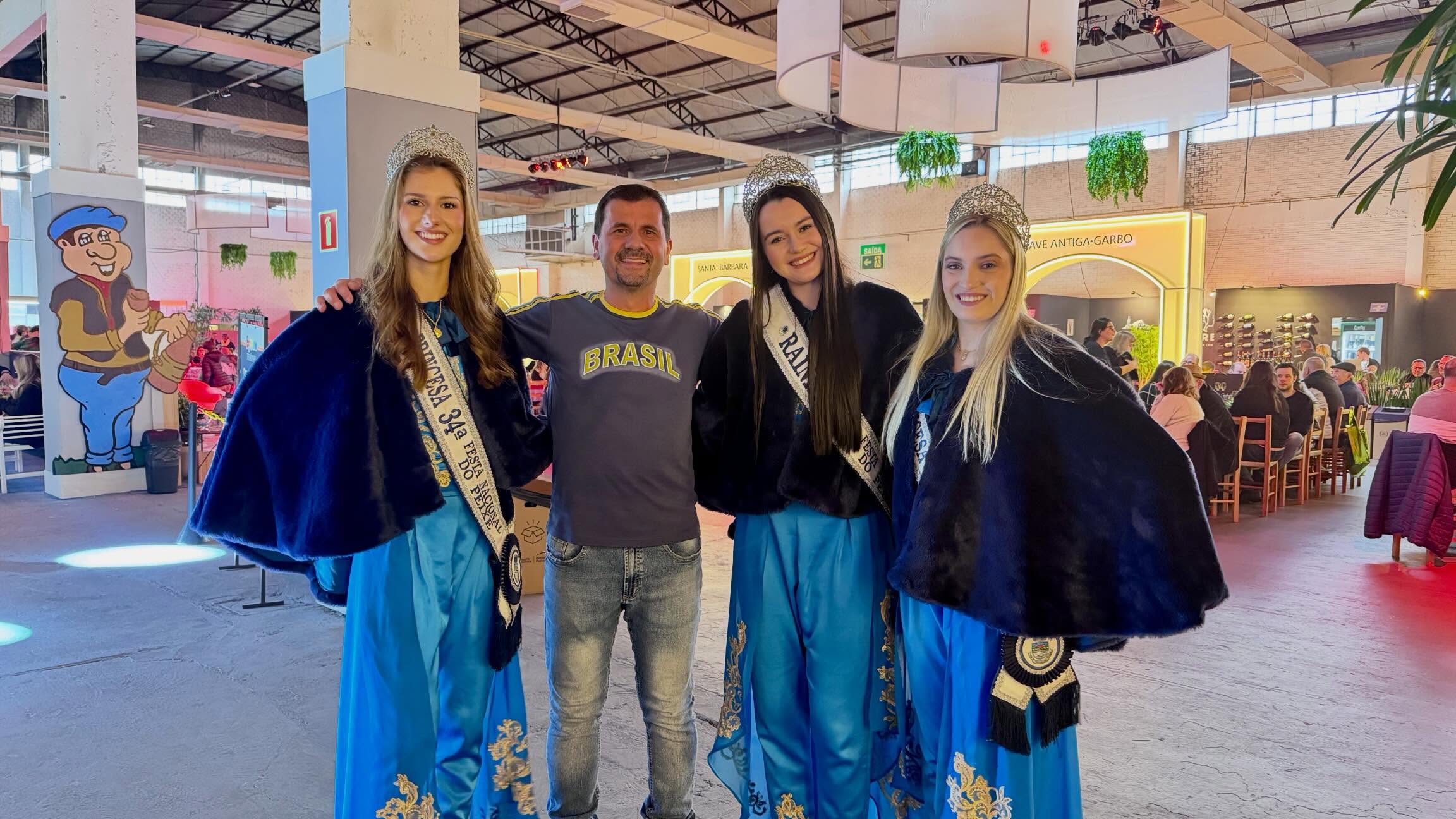 Mais um final de semana levando o nome de Tramandaí e o convite da 34ª Festa Nacional do Peixe para diferentes regiões do nosso Estado.