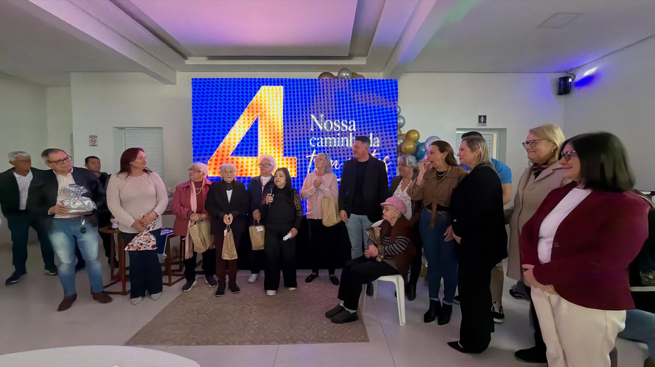 GRUPO TEM ROSTOS CELEBRA QUATRO ANOS DE HISTÓRIAS, AMIZADE E CUIDADO COM A SAÚDE!