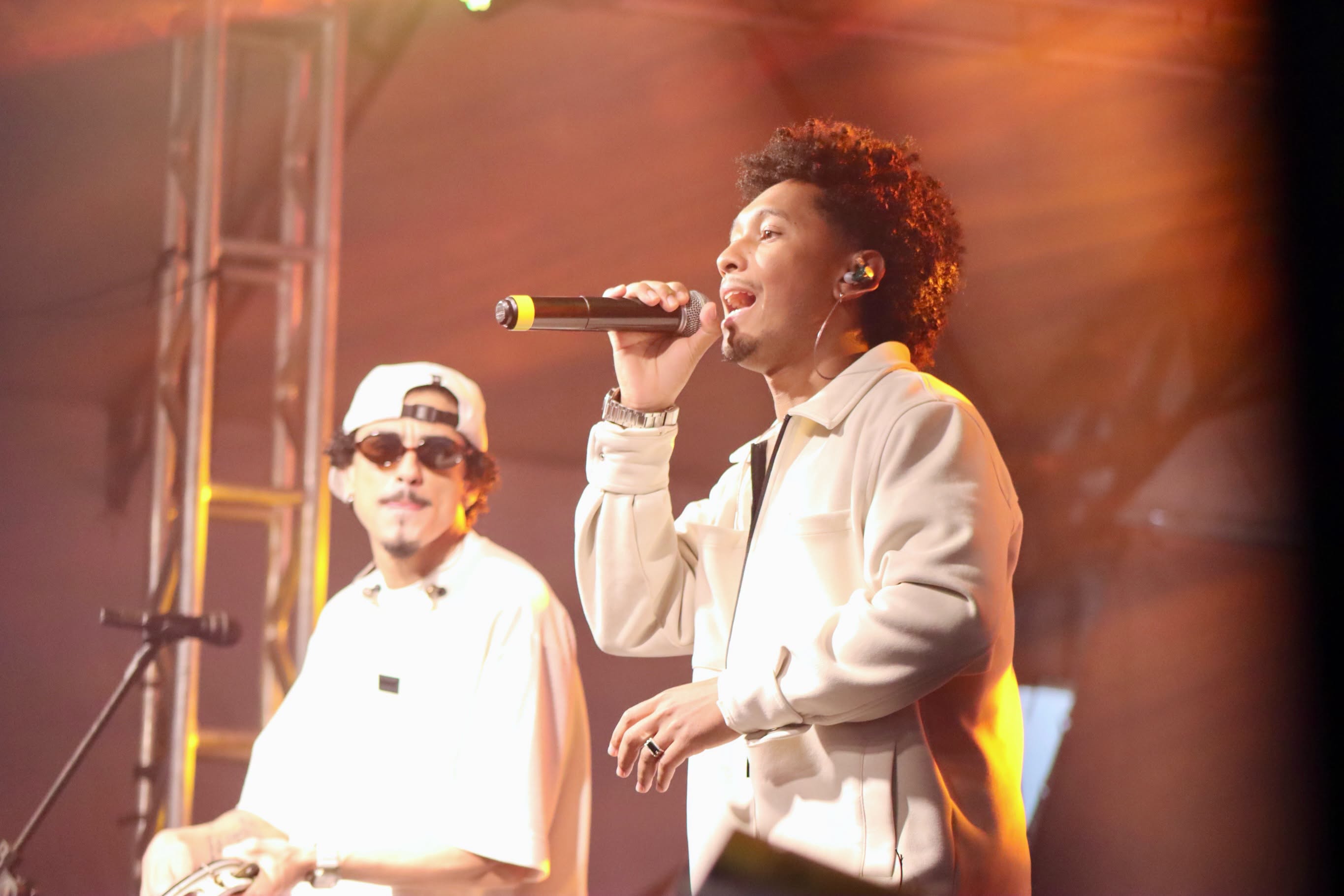 O domingo à tarde na 34ª Festa Nacional do Peixe foi embalado pelo melhor do pagode!