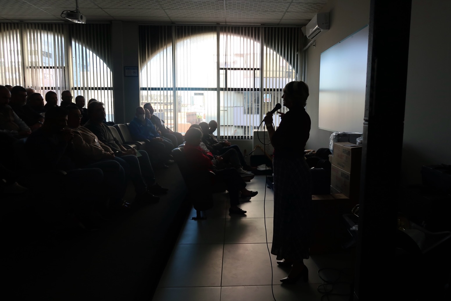 Mais investimento na educação e na formação cultural dos nossos estudantes!